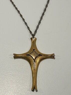 Vintage Gold Tone Cross Pendant Necklace Large Modernist Brutalist Statement